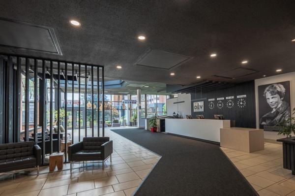 Dev Hotel And Conference Centre 콘웰 외부 사진